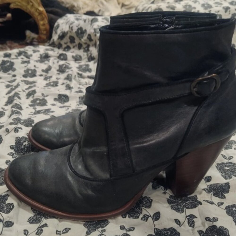 Poetic License Black Women's Unique Boots Booties Leather 9.5 B - Picture 5 of 8